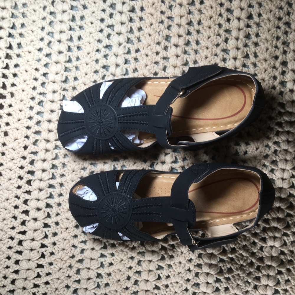 Comfy moccasins, black , European sz 38 USA sz 7